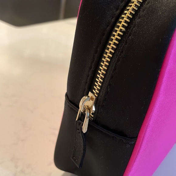 🎀Prada Vanity Case Candy Pink/Gold new - Picture 10 of 17